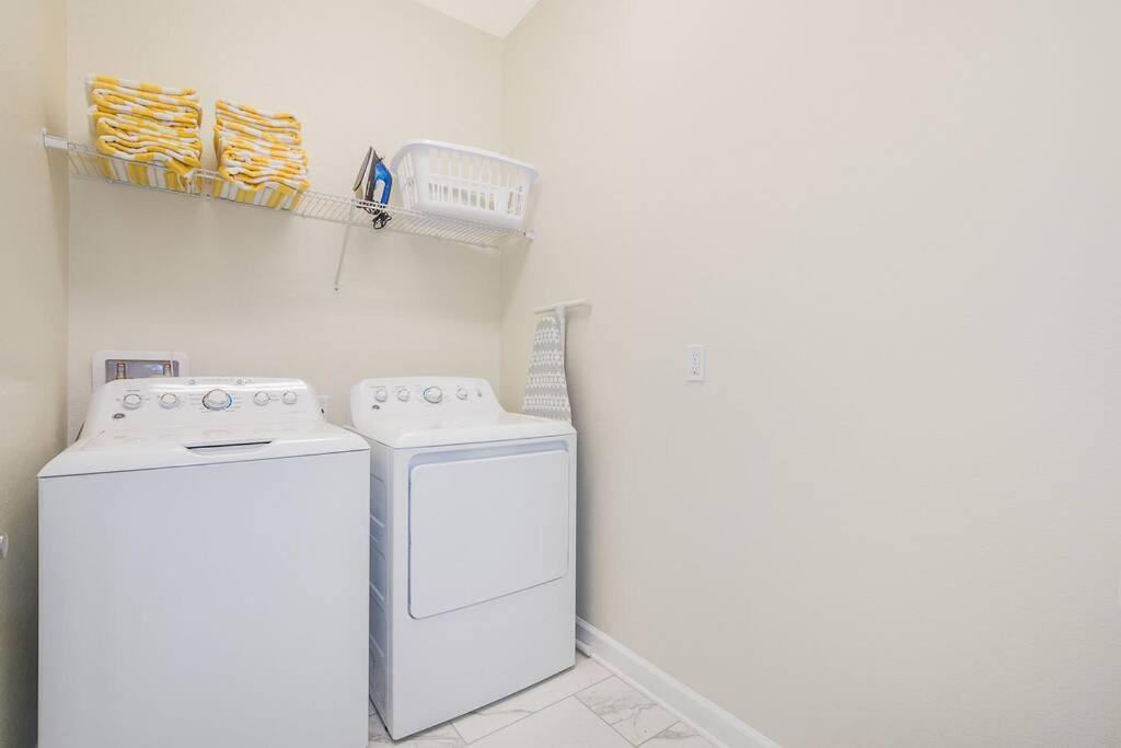 Luxury Villa Inside Storey Lake, Kissimmee - No Extra Fees Buitenkant foto